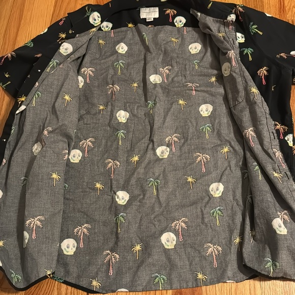 American Eagle Skulls Palm Trees Short Sleeve Button Down Shirt - Picture 5 of 7